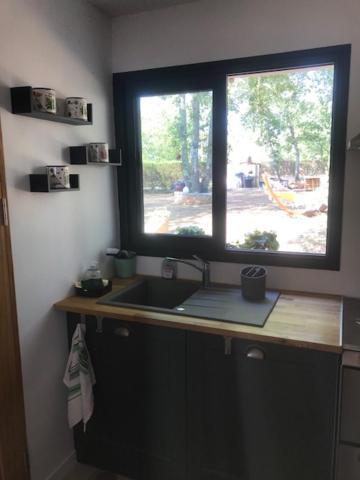La Brindille Petit Mas Provencal Meuble De Tourisme 3 Etoiles 2-3 Personnes 1 Piece 30 M2 Tout Confort Lisiere Foret Jardin Jacuzzi Piscine Saint-Paul-en-Forêt Exteriér fotografie